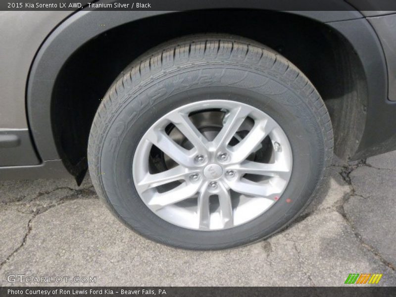 Titanium Silver / Black 2015 Kia Sorento LX AWD