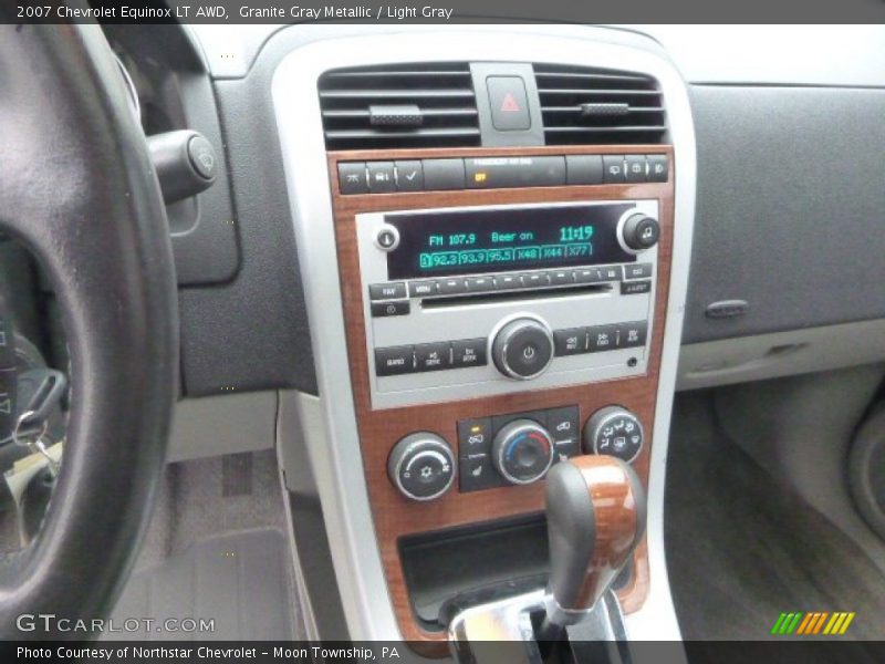 Granite Gray Metallic / Light Gray 2007 Chevrolet Equinox LT AWD