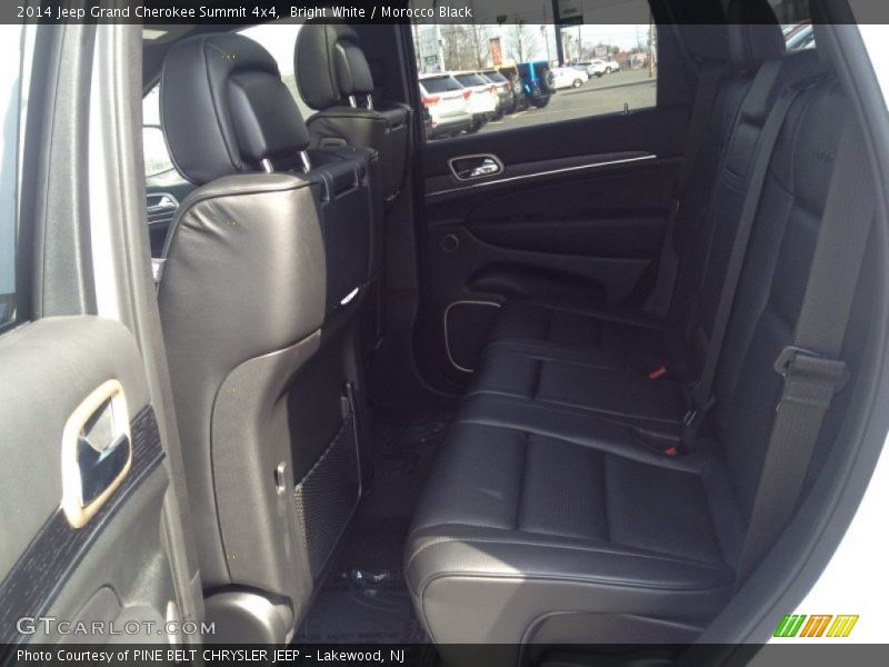 Bright White / Morocco Black 2014 Jeep Grand Cherokee Summit 4x4