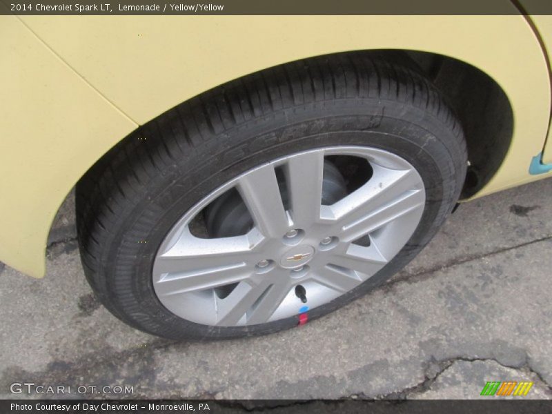 Lemonade / Yellow/Yellow 2014 Chevrolet Spark LT