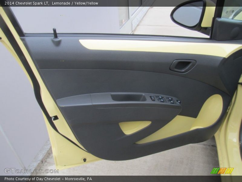 Lemonade / Yellow/Yellow 2014 Chevrolet Spark LT