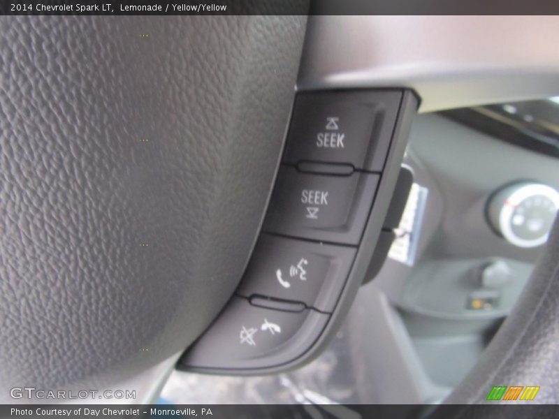 Lemonade / Yellow/Yellow 2014 Chevrolet Spark LT