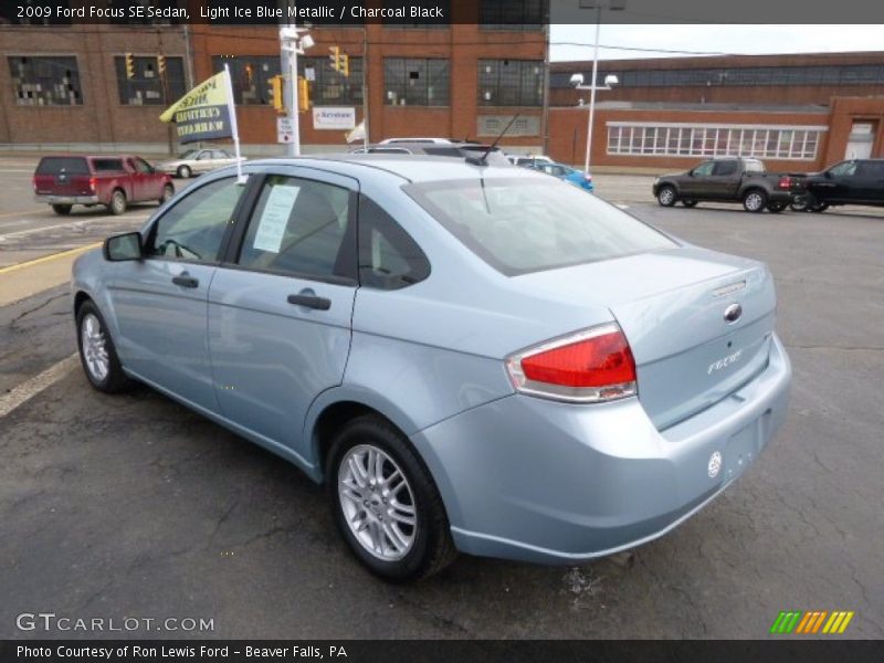 Light Ice Blue Metallic / Charcoal Black 2009 Ford Focus SE Sedan