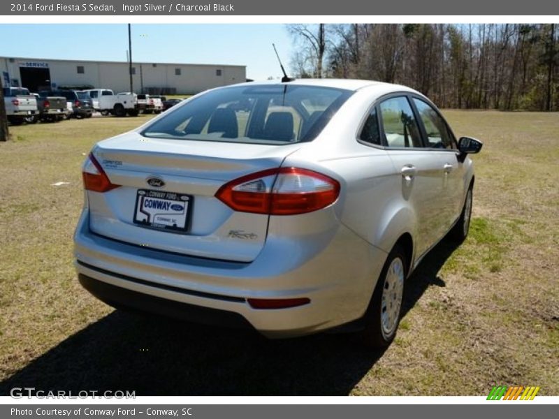Ingot Silver / Charcoal Black 2014 Ford Fiesta S Sedan