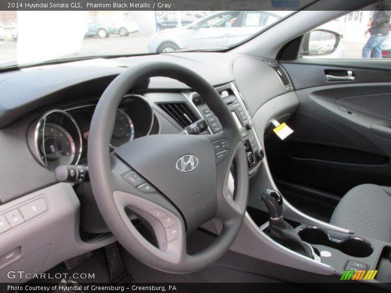 Phantom Black Metallic / Gray 2014 Hyundai Sonata GLS