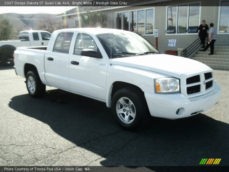 Bright White / Medium Slate Gray 2007 Dodge Dakota ST Quad Cab 4x4