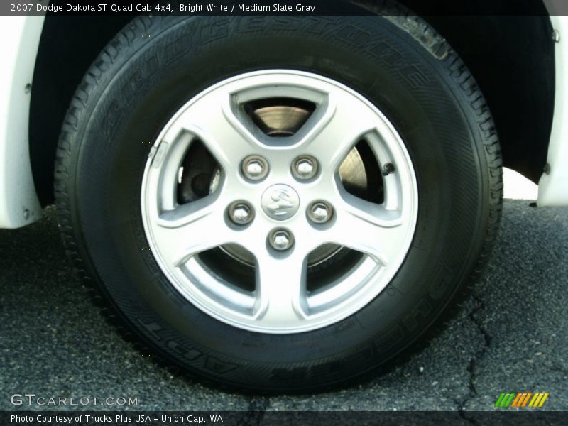 Bright White / Medium Slate Gray 2007 Dodge Dakota ST Quad Cab 4x4