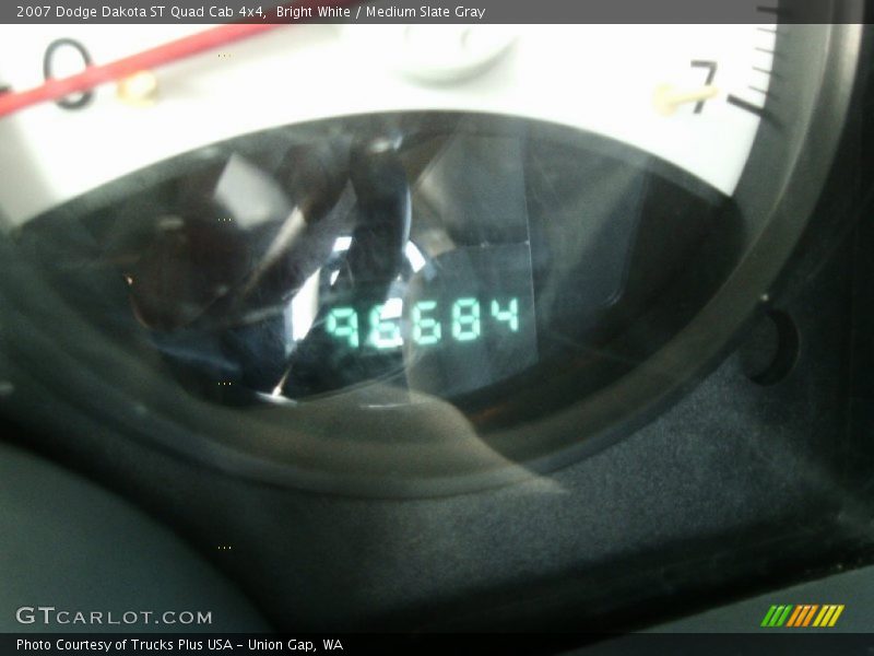 Bright White / Medium Slate Gray 2007 Dodge Dakota ST Quad Cab 4x4