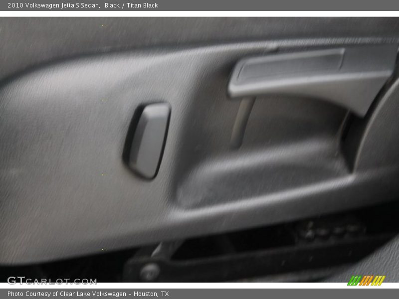 Black / Titan Black 2010 Volkswagen Jetta S Sedan