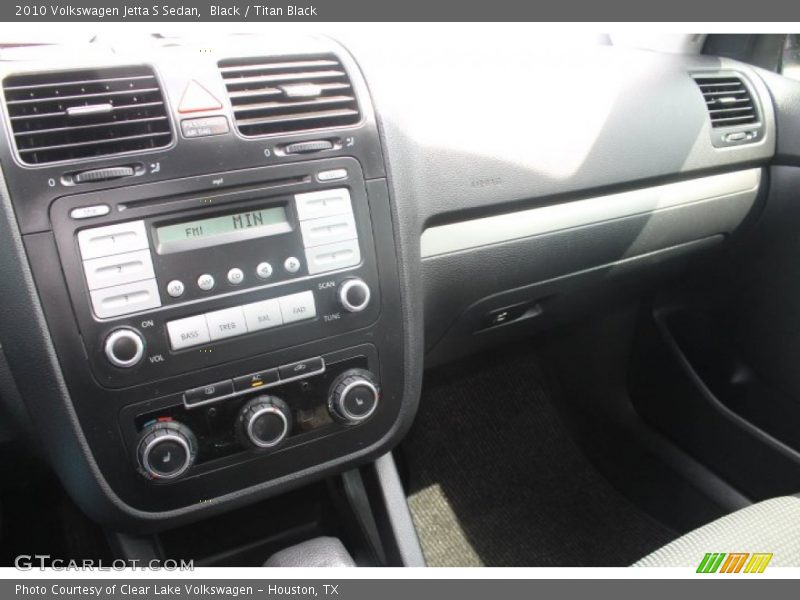 Black / Titan Black 2010 Volkswagen Jetta S Sedan