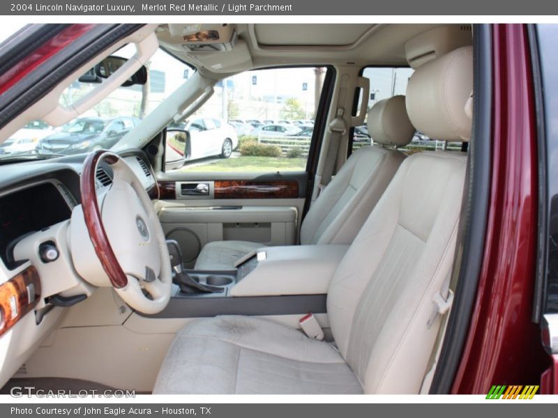 Merlot Red Metallic / Light Parchment 2004 Lincoln Navigator Luxury