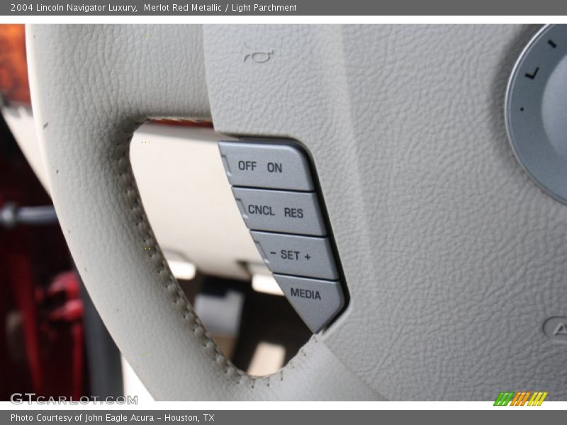 Merlot Red Metallic / Light Parchment 2004 Lincoln Navigator Luxury