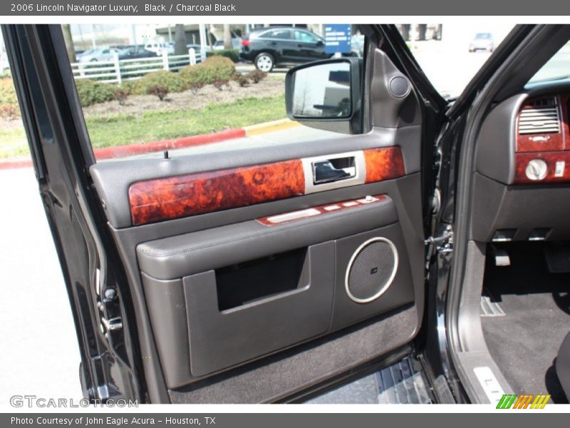 Black / Charcoal Black 2006 Lincoln Navigator Luxury