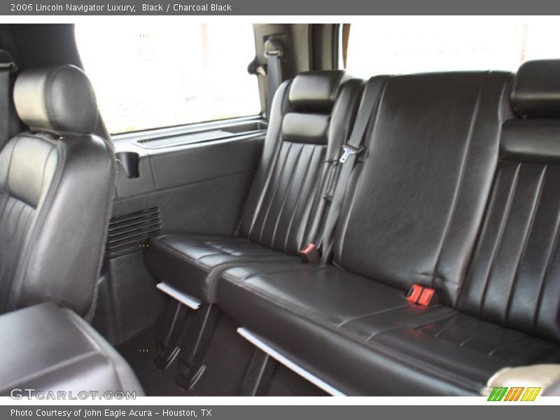 Black / Charcoal Black 2006 Lincoln Navigator Luxury