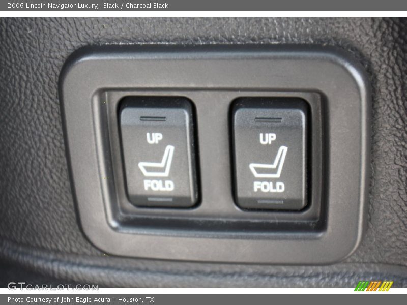Black / Charcoal Black 2006 Lincoln Navigator Luxury