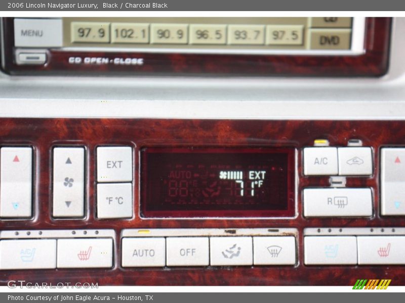 Black / Charcoal Black 2006 Lincoln Navigator Luxury