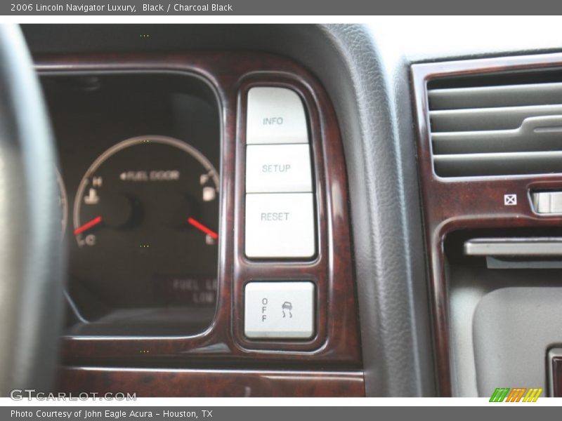 Black / Charcoal Black 2006 Lincoln Navigator Luxury