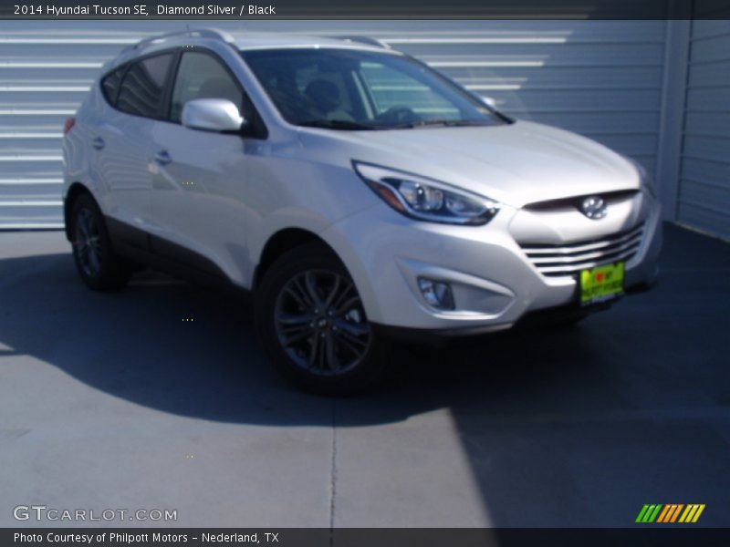 Diamond Silver / Black 2014 Hyundai Tucson SE