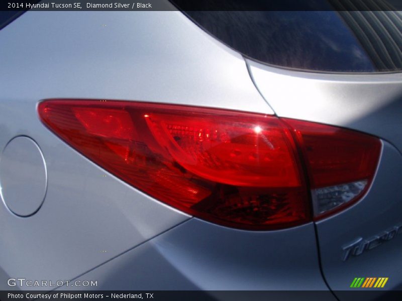 Diamond Silver / Black 2014 Hyundai Tucson SE