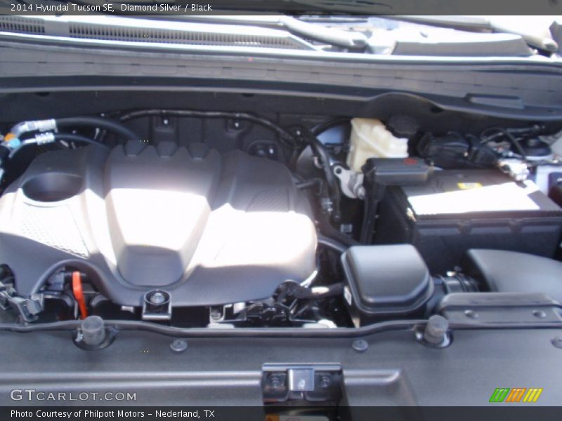 Diamond Silver / Black 2014 Hyundai Tucson SE