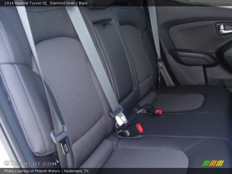 Diamond Silver / Black 2014 Hyundai Tucson SE