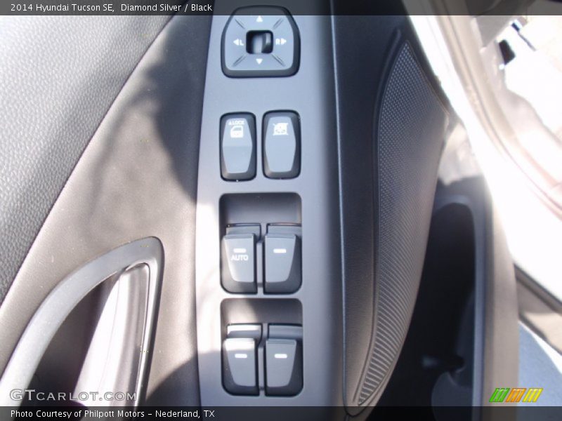 Diamond Silver / Black 2014 Hyundai Tucson SE