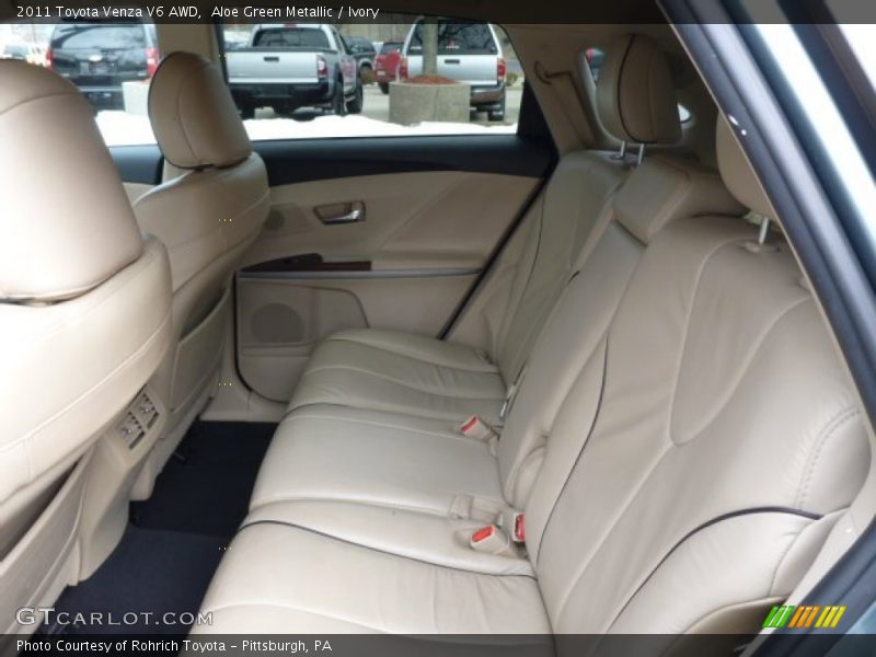 Aloe Green Metallic / Ivory 2011 Toyota Venza V6 AWD