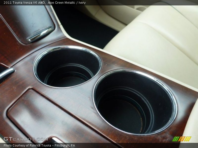 Aloe Green Metallic / Ivory 2011 Toyota Venza V6 AWD