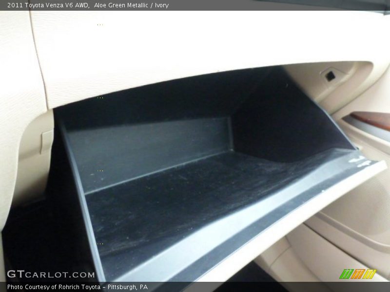 Aloe Green Metallic / Ivory 2011 Toyota Venza V6 AWD