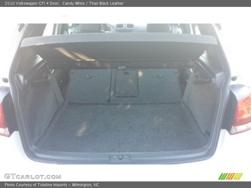 Candy White / Titan Black Leather 2010 Volkswagen GTI 4 Door
