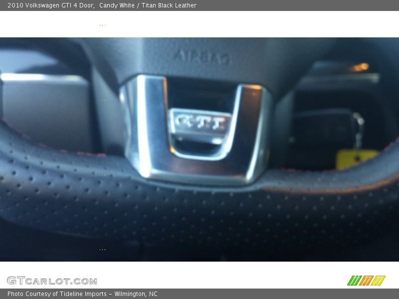 Candy White / Titan Black Leather 2010 Volkswagen GTI 4 Door