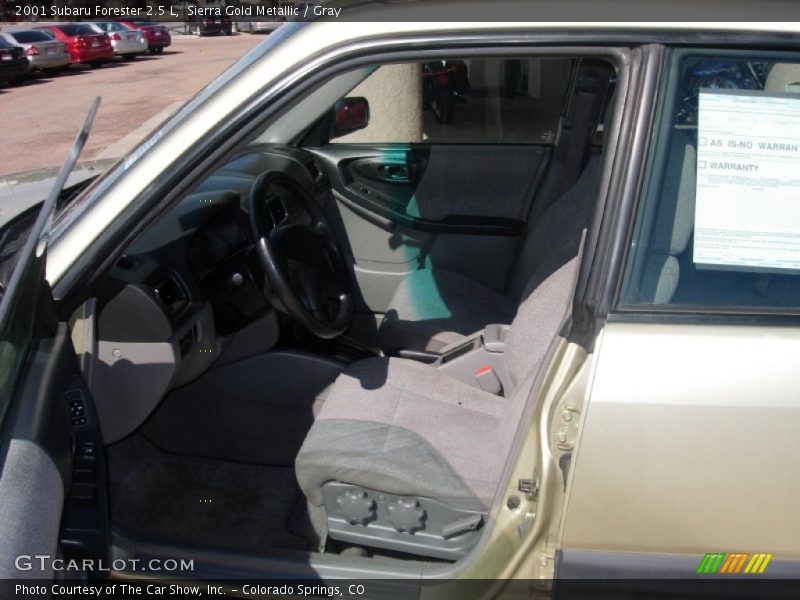 Sierra Gold Metallic / Gray 2001 Subaru Forester 2.5 L
