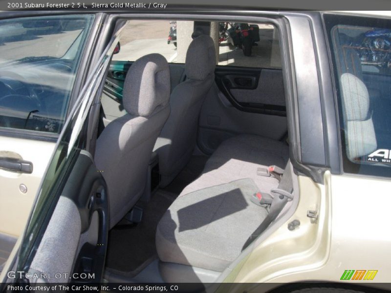 Sierra Gold Metallic / Gray 2001 Subaru Forester 2.5 L