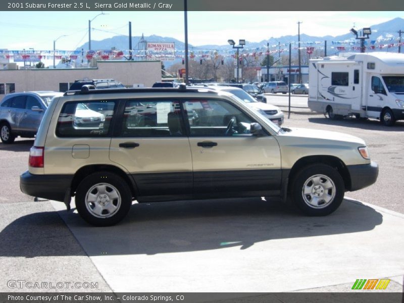 Sierra Gold Metallic / Gray 2001 Subaru Forester 2.5 L