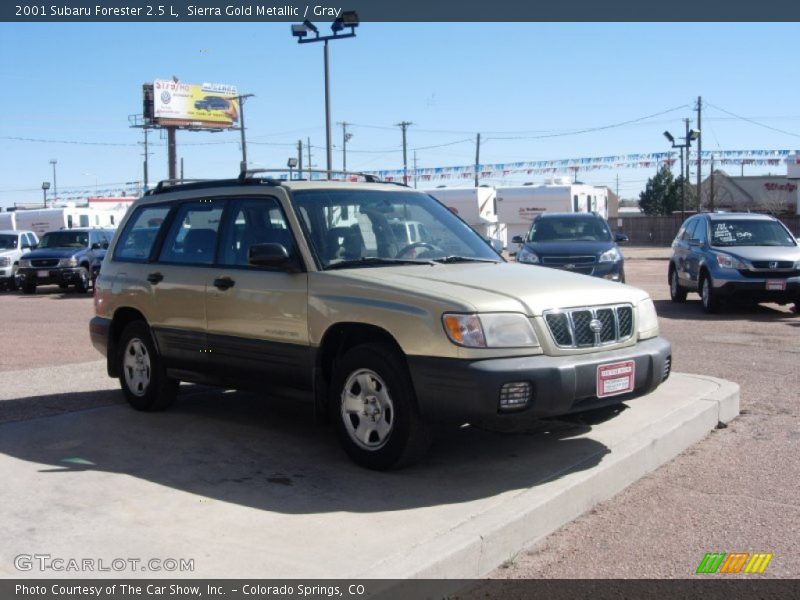 Sierra Gold Metallic / Gray 2001 Subaru Forester 2.5 L