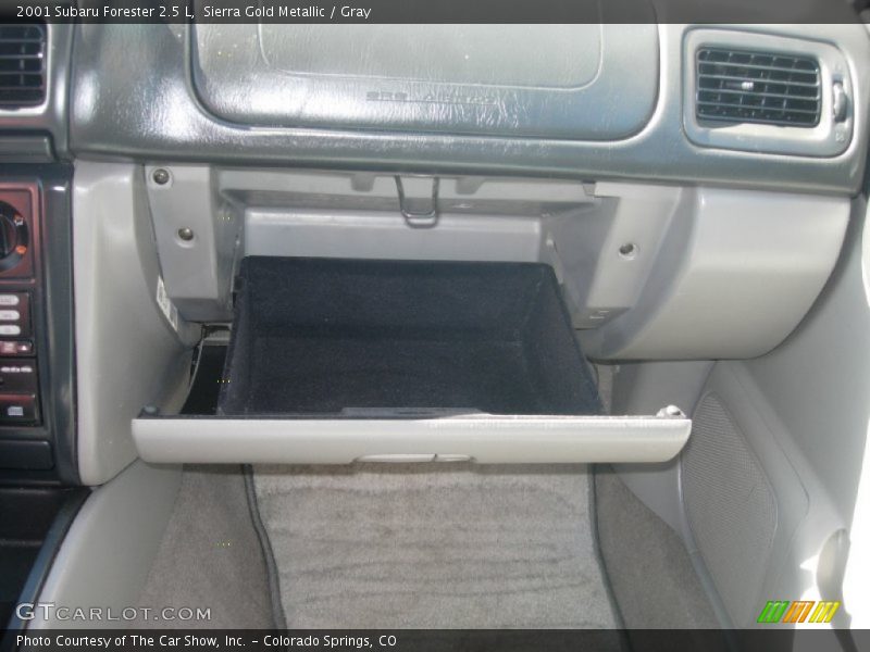Sierra Gold Metallic / Gray 2001 Subaru Forester 2.5 L