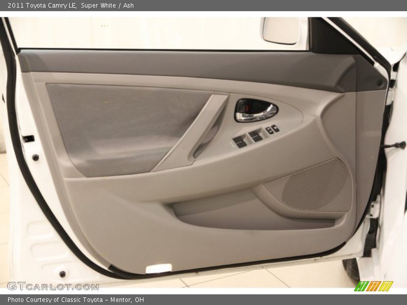 Super White / Ash 2011 Toyota Camry LE