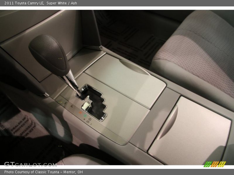 Super White / Ash 2011 Toyota Camry LE