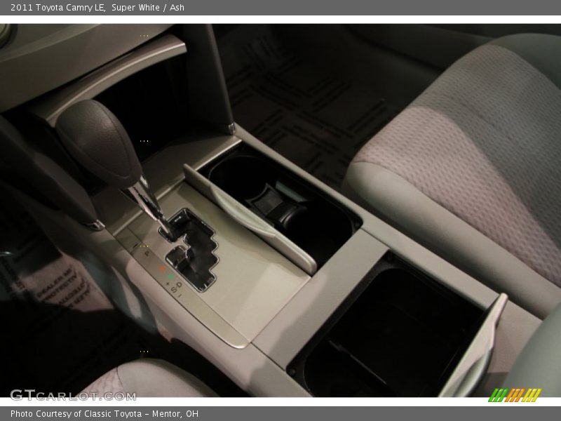 Super White / Ash 2011 Toyota Camry LE