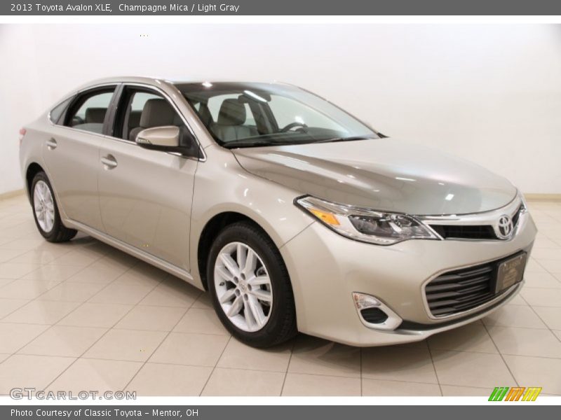 Champagne Mica / Light Gray 2013 Toyota Avalon XLE