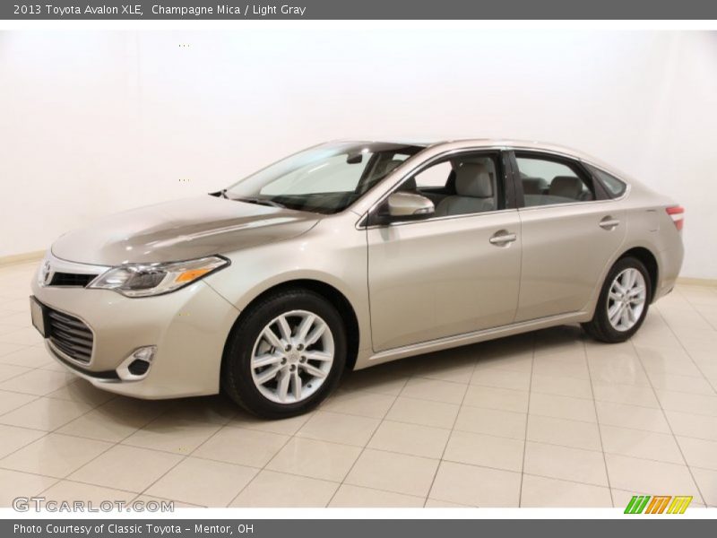 Champagne Mica / Light Gray 2013 Toyota Avalon XLE