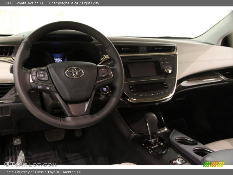 Champagne Mica / Light Gray 2013 Toyota Avalon XLE