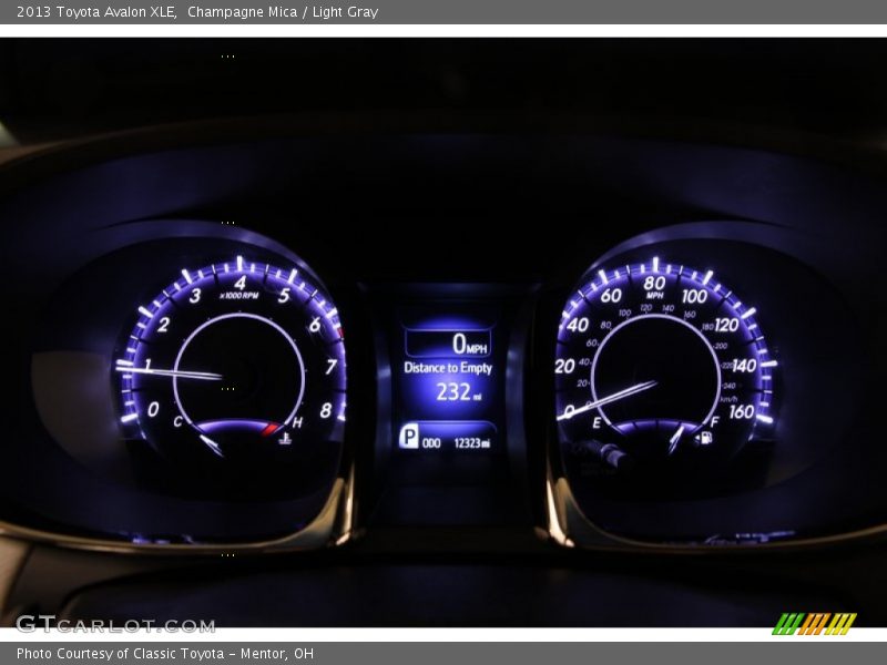 Champagne Mica / Light Gray 2013 Toyota Avalon XLE