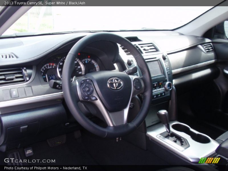 Super White / Black/Ash 2013 Toyota Camry SE