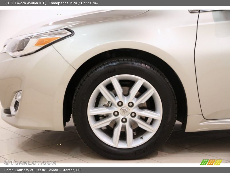 Champagne Mica / Light Gray 2013 Toyota Avalon XLE