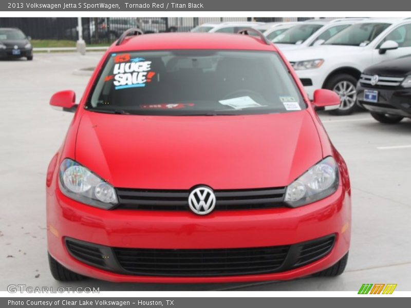 Tornado Red / Titan Black 2013 Volkswagen Jetta S SportWagen