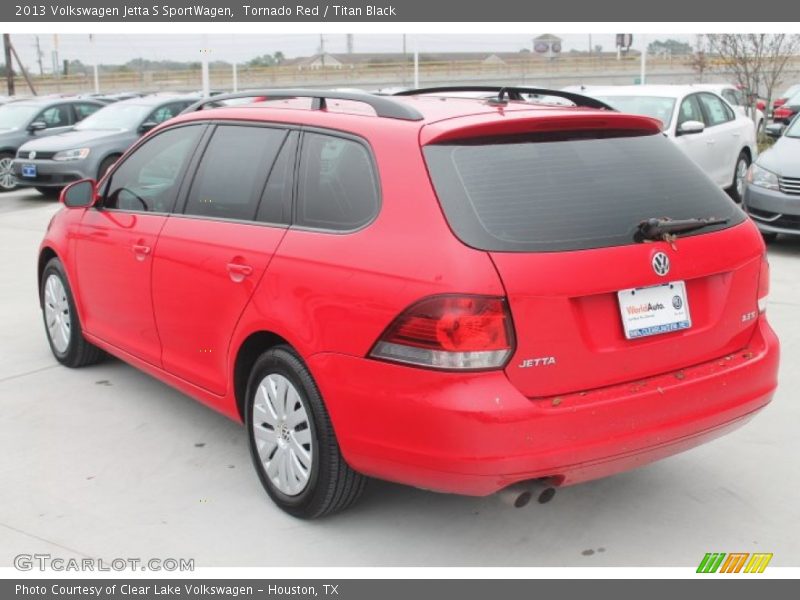 Tornado Red / Titan Black 2013 Volkswagen Jetta S SportWagen