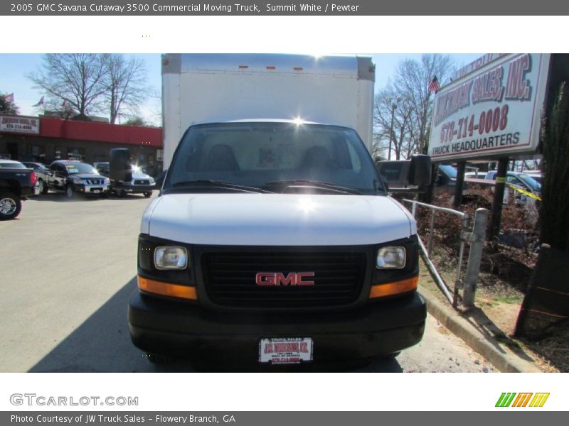 Summit White / Pewter 2005 GMC Savana Cutaway 3500 Commercial Moving Truck