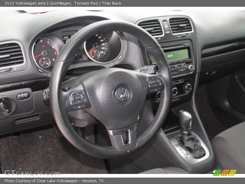 Tornado Red / Titan Black 2013 Volkswagen Jetta S SportWagen