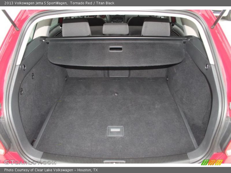 Tornado Red / Titan Black 2013 Volkswagen Jetta S SportWagen